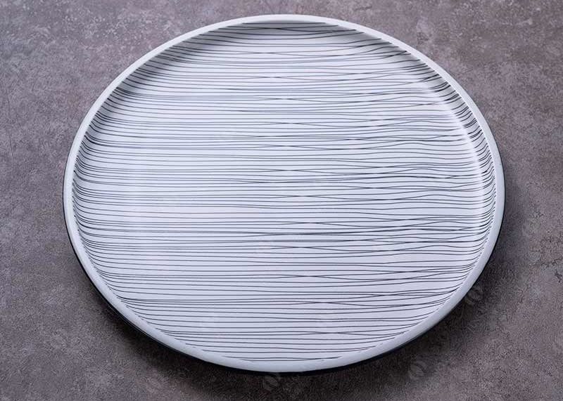 OEM ODM White And Black Line Round Ceramic Dinner Plate